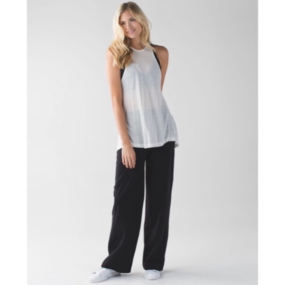 NEW Lululemon Sit In Stillness High Rise Luon Wide Leg Pants BLACK SIZE 2 - Picture 2 of 14